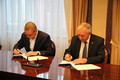 Глава администрации Кировского района ЛО подписал контракт на строительство квартир для детей-сирот 