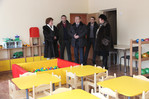 Юрий Ефимов посетил детский сад в Кировске после ремонта
