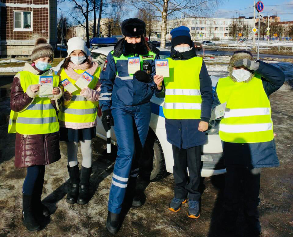 В Кировском районе проходит профилактическая акция "Мама за рулем" 