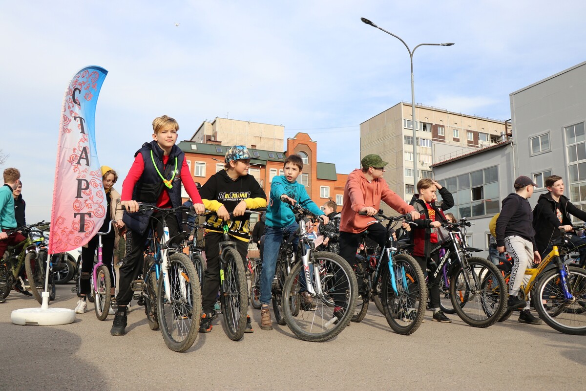 День космонавтики в Отрадном встретили велопробегом и акцией #Я - Гагарин 