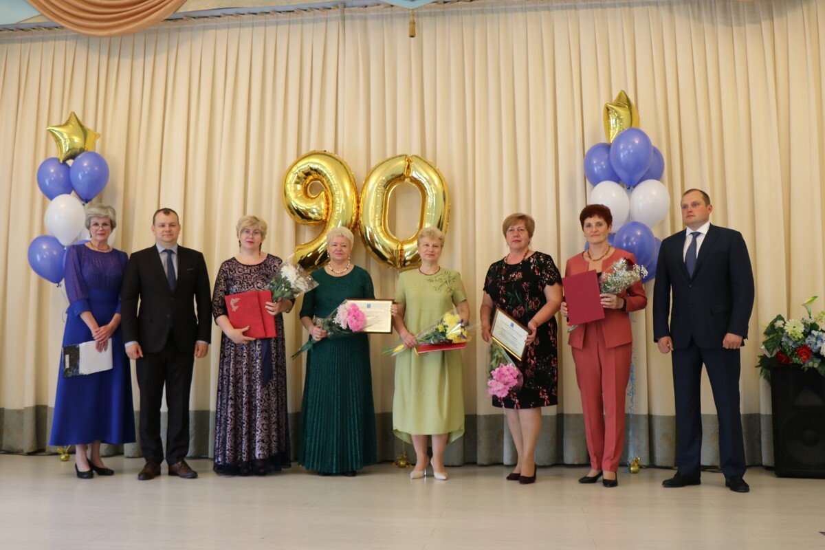 Кировской центральной библиотеке – 90 лет!