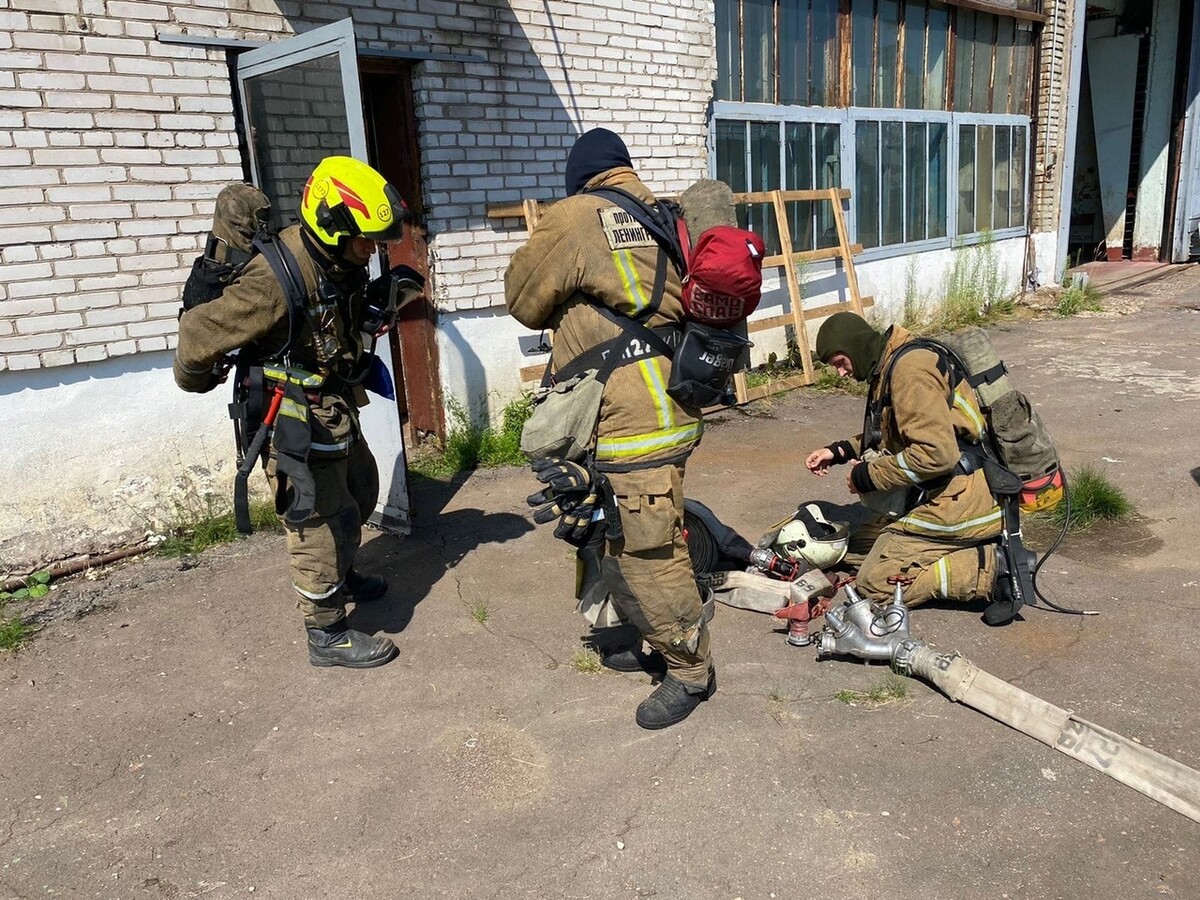 На объекте ПАО «Завод Ладога» в Кировске прошли пожарно-тактические учения 