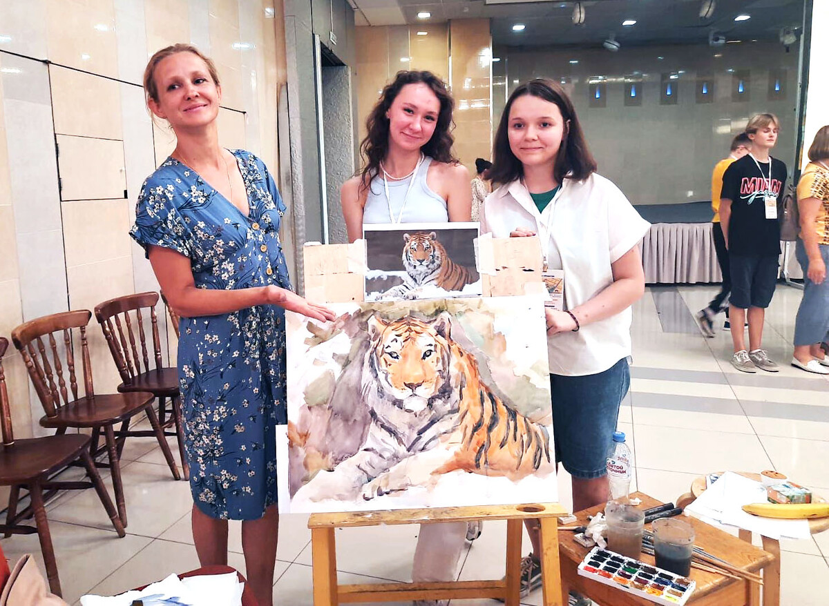 Юная художница из Отрадного представила Ленобласть на Международном детском культурном форуме - 2022 