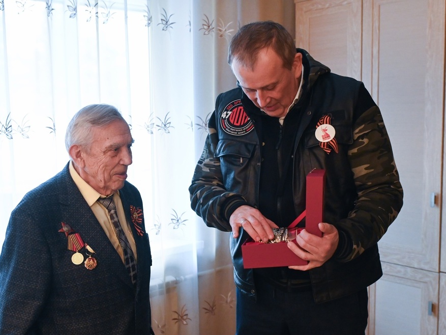 Губернатор Ленинградской области лично поздравляет с Днём Победы ветеранов 47 региона Губернатор Ленинградской области лично поздравляет с Днём Победы ветеранов 47 региона