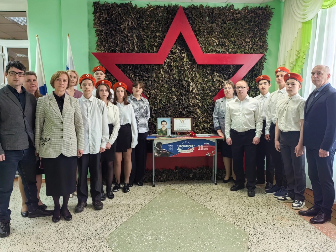 «Парту героя» открыли в Назийской-школе интернате «Парту героя» открыли в Назийской-школе интернате