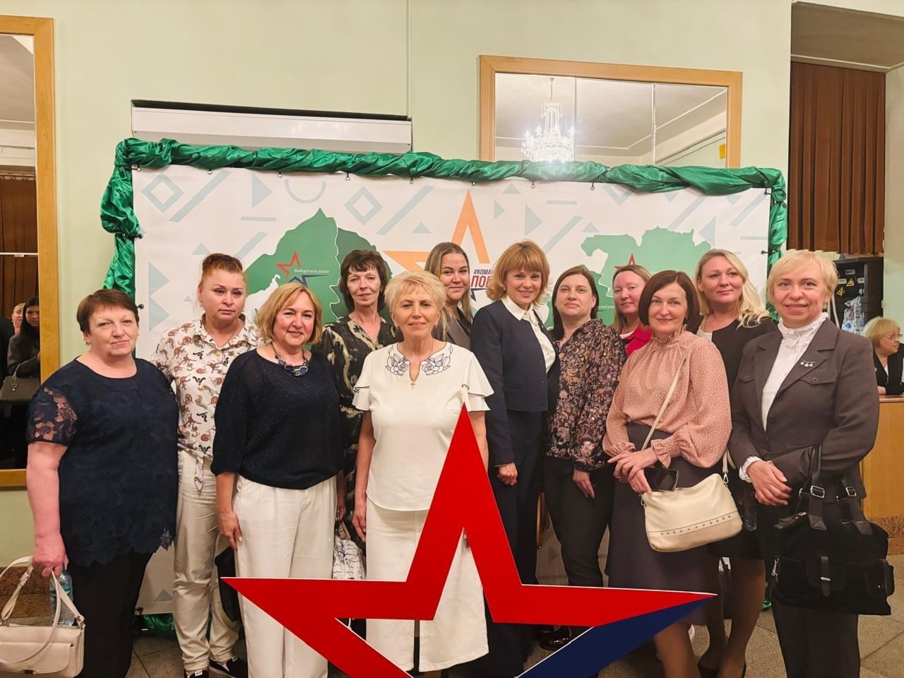 Соцработников поздравили с профессиональным праздником Соцработников поздравили с профессиональным праздником