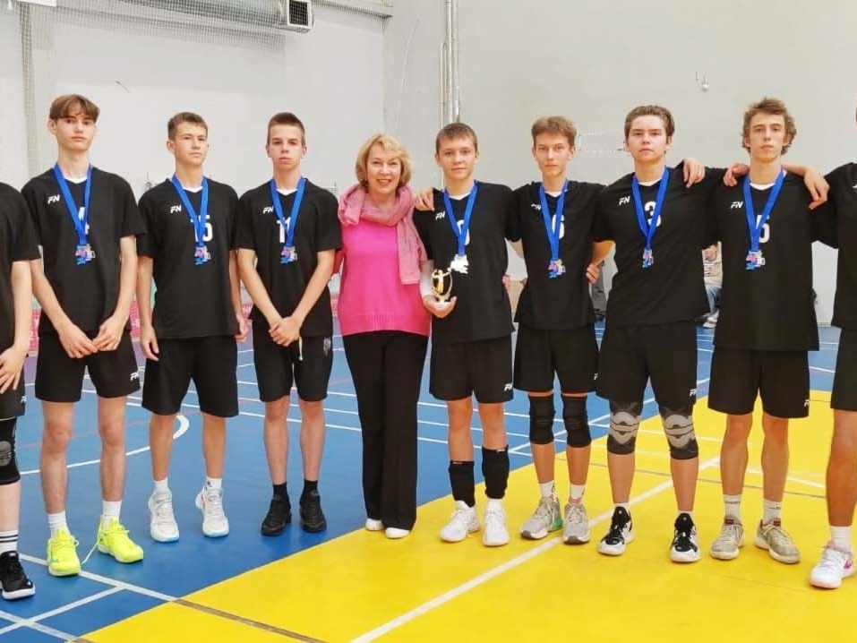 «Сила мяча» объединила волейболистов Ленобласти 