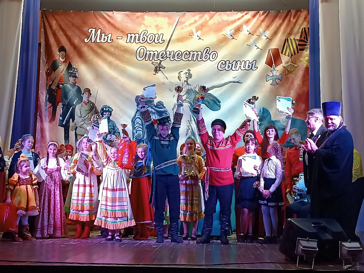 "С нами не соскучишься!" "С нами не соскучишься!"