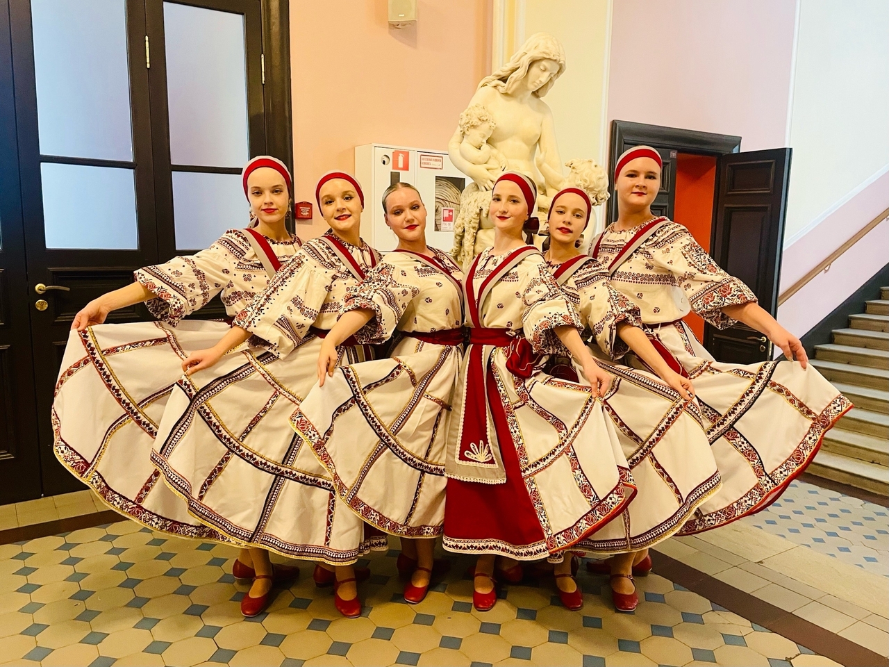 Буйство красок и целый ворох наград 