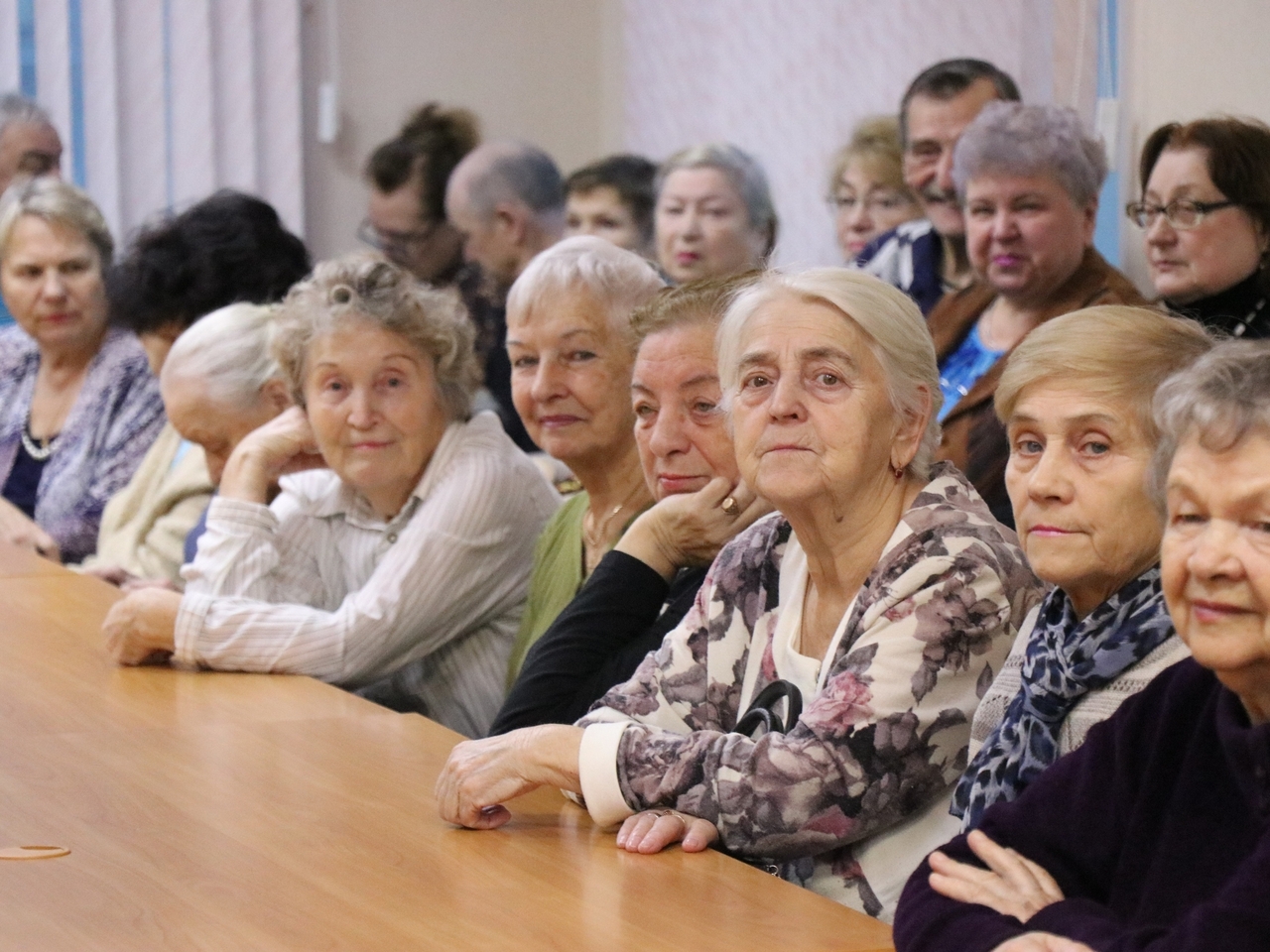 С заботой о здоровье старшего поколения С заботой о здоровье старшего поколения