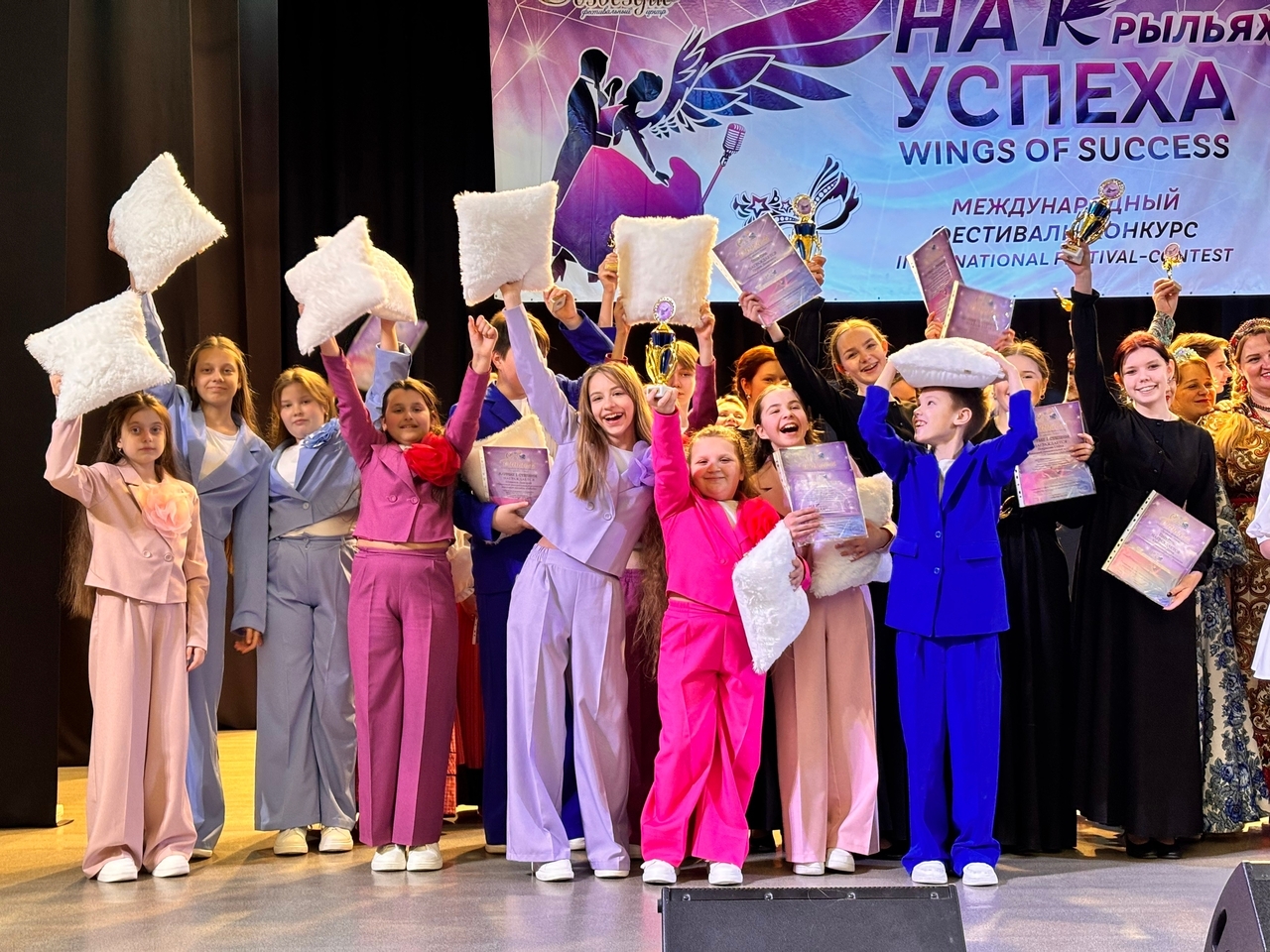 «ЗаБаВа» взлетела на «Крыльях успеха» «ЗаБаВа» взлетела на «Крыльях успеха»