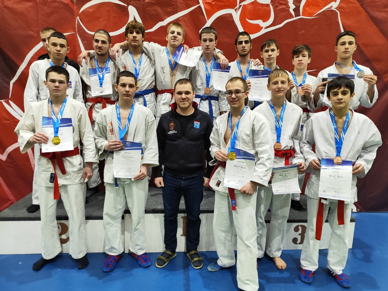 Турнир по рукопашному бою в Отрадном собрал сотни спортсменов Турнир по рукопашному бою в Отрадном собрал сотни спортсменов