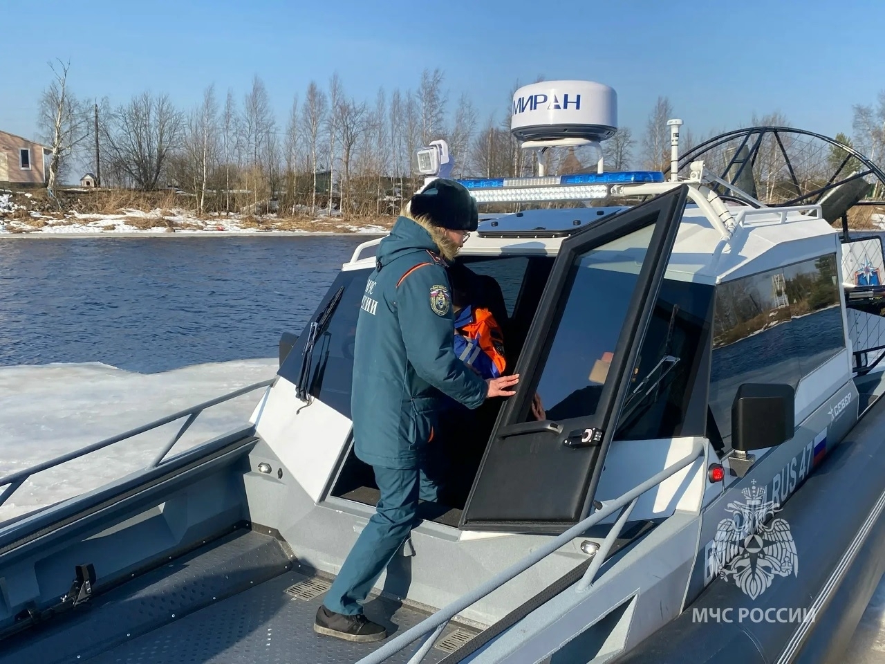 Службы МЧС отработали сценарии паводка и крупного пожара 