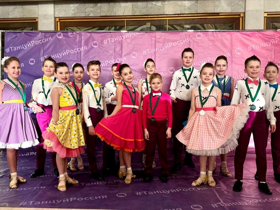 «Жемчужинки» зажгли в стиле буги и вышли в финал всероссийского проекта «Жемчужинки» зажгли в стиле буги и вышли в финал всероссийского проекта