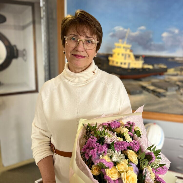 Мария Валькова: «Я познаю историю через предметы старины» Мария Валькова: «Я познаю историю через предметы старины»