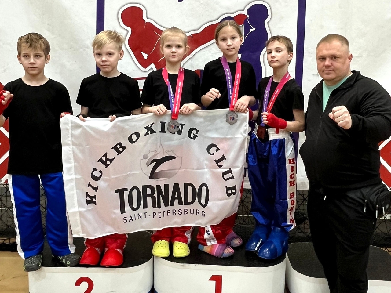 Дебют тхэквондистов из Кировского района в кикбоксинге 