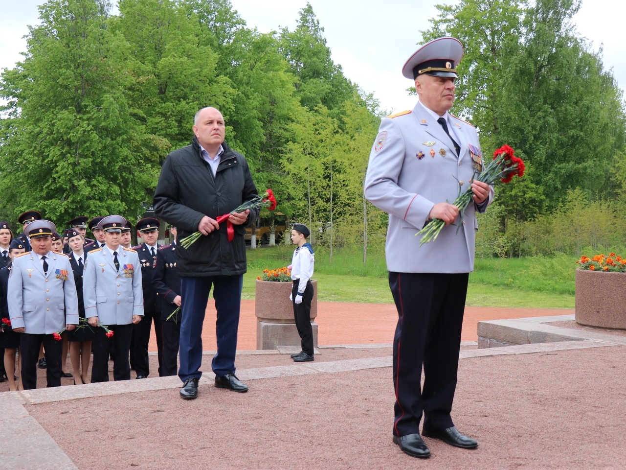 На Невском пятачке почтили память павших героев полиции 