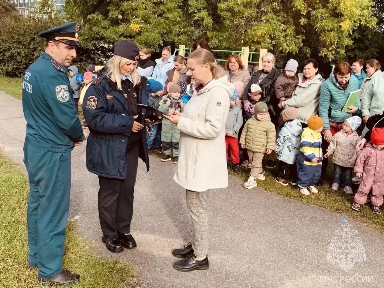 Тренировка по эвакуации в Синявино: безопасность с малых лет 