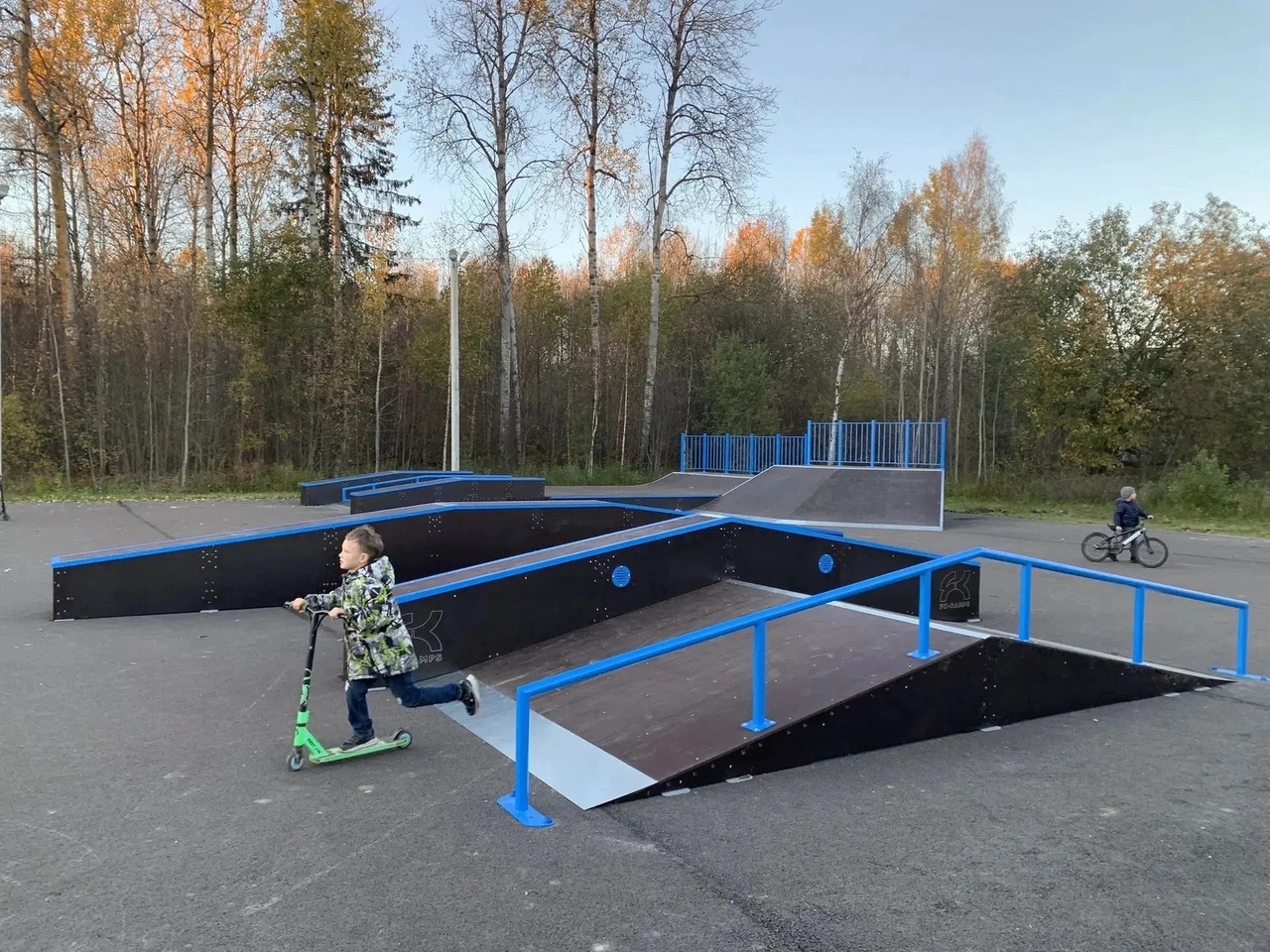 В посёлке Синявино открылась новая скейт-площадка В посёлке Синявино открылась новая скейт-площадка