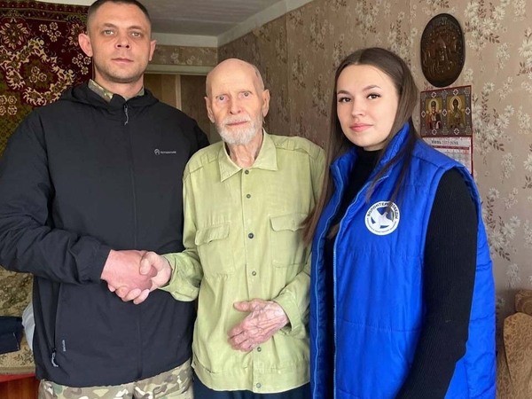 Эстафета памяти: акция “От Героя к Герою” прошла в Кировском районе 