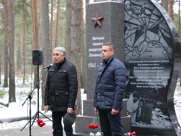 В Кировском районе с воинскими почестями перезахоронены останки 90 бойцов Красной армии
