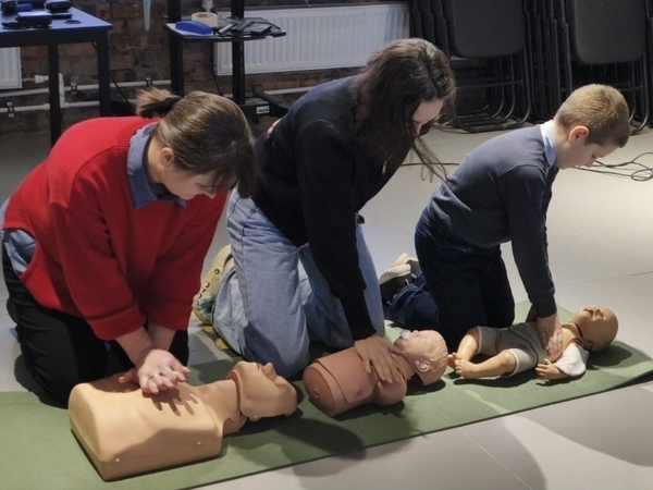 Школа первой помощи для родителей снова в Кировске 