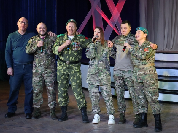 Концерт «По зову сердца» соединил память о воинском подвиге 