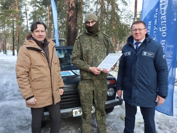 Ветслужба Ленобласти передала очередной автомобиль для бойцов в зоне СВО 