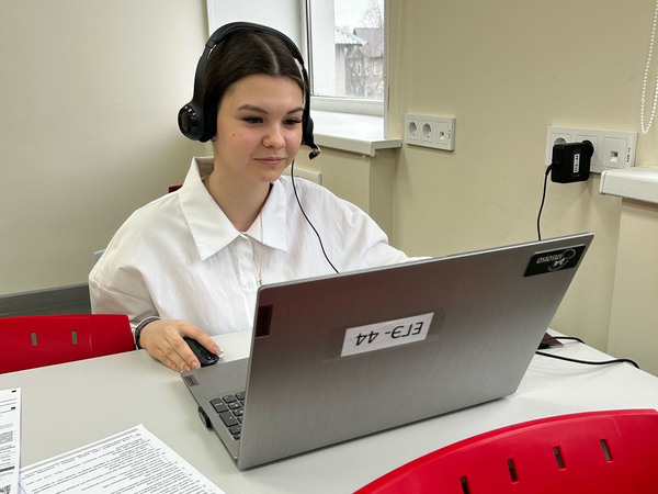 Выпускники школ района попробовали свои силы на тренировочном ЕГЭ по английскому языку 