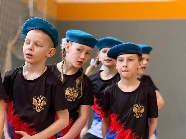 «Зарница 2.0»: маленькие герои большой страны показали характер в Шлиссельбурге