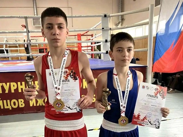 Кировские боксёры взяли золото на областном турнире 